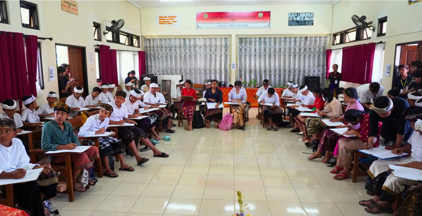 Workshop Lukisan Kamasan di SMPN 1 Gianyar